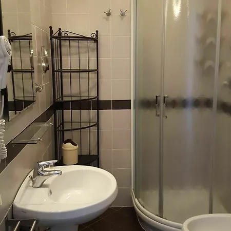 Nocleg ze śniadaniem 06